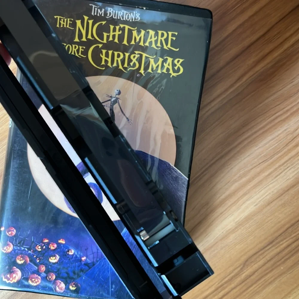 🎥 3/$21 🎥 VINTAGE VHS Tim Burton’s The Nightmare Before Christmas -UNTESTED - Picture 7 of 9